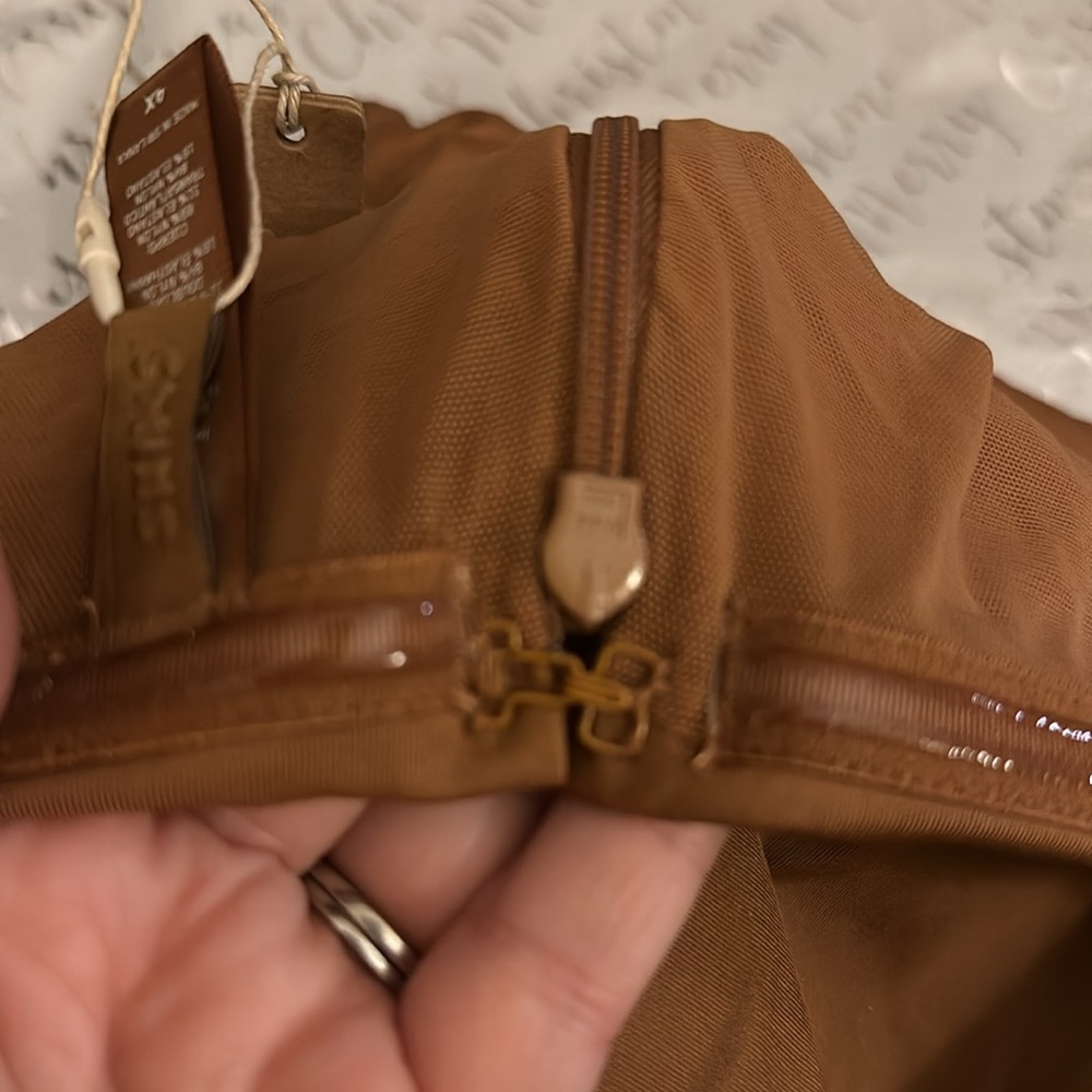 NWT- Skims.  All in one strapless Bodysuit. Caramel.‎ Size 4X - Picture 8 of 8